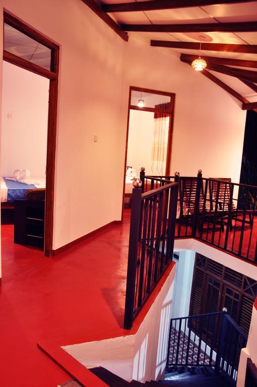Hotel Coconut Garden House à Uda Walawe Extérieur photo